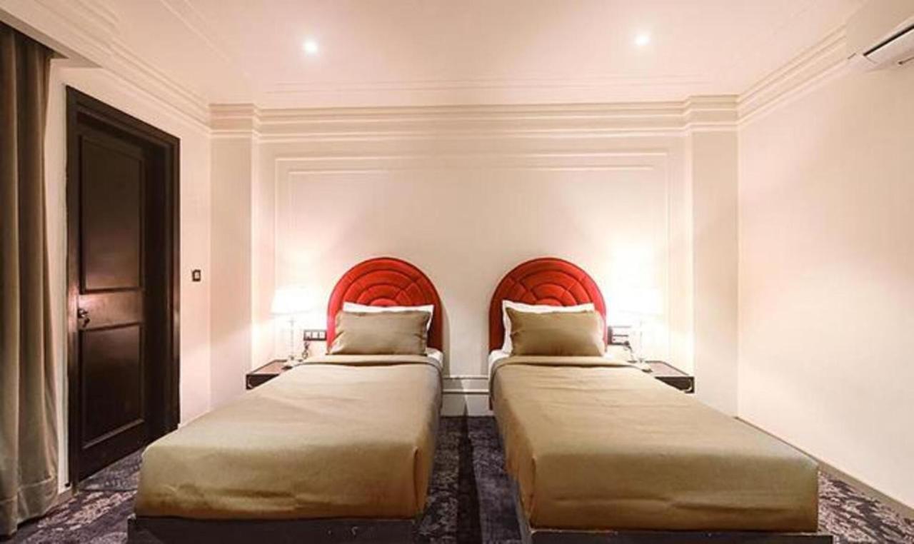 Fabhotel Prime The Seven Seeds New Delhi Bagian luar foto