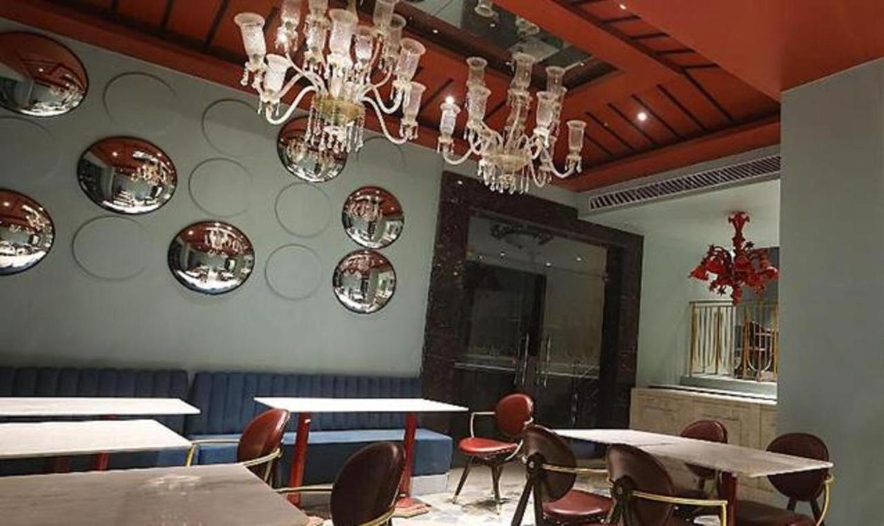 Fabhotel Prime The Seven Seeds New Delhi Bagian luar foto