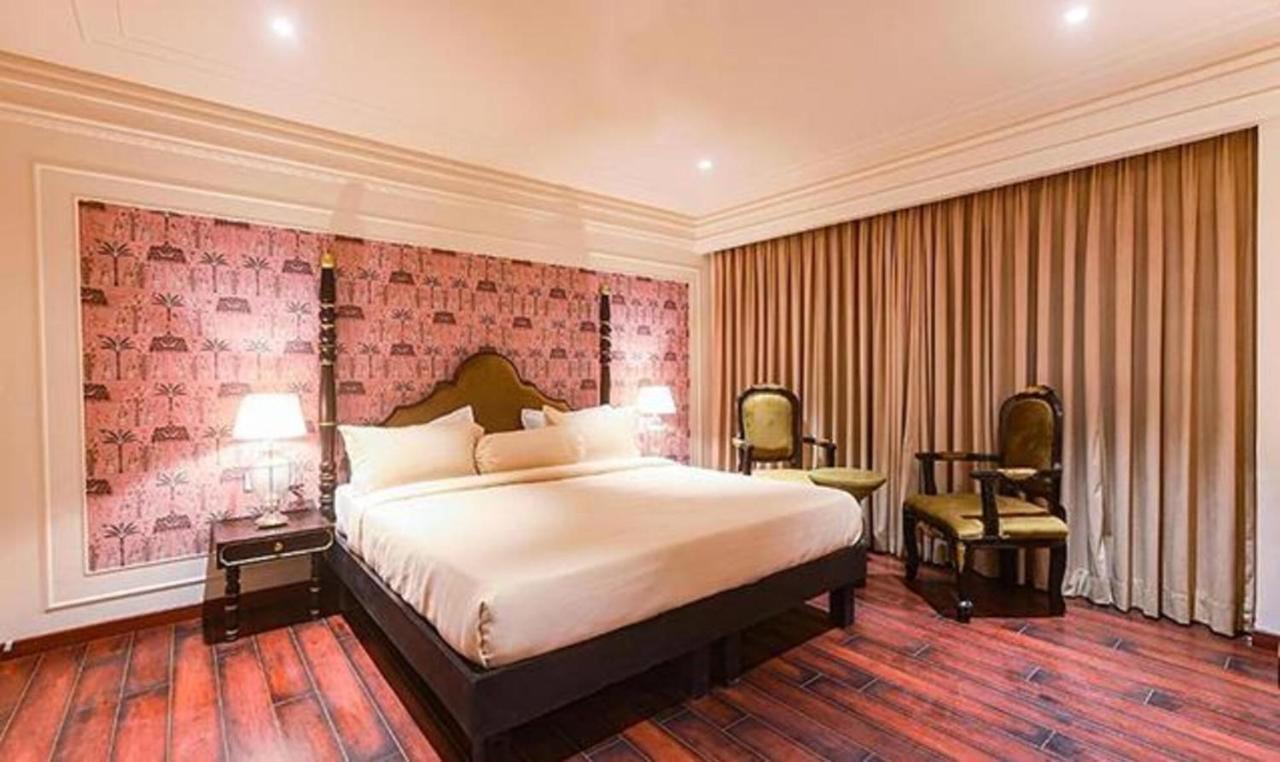 Fabhotel Prime The Seven Seeds New Delhi Bagian luar foto