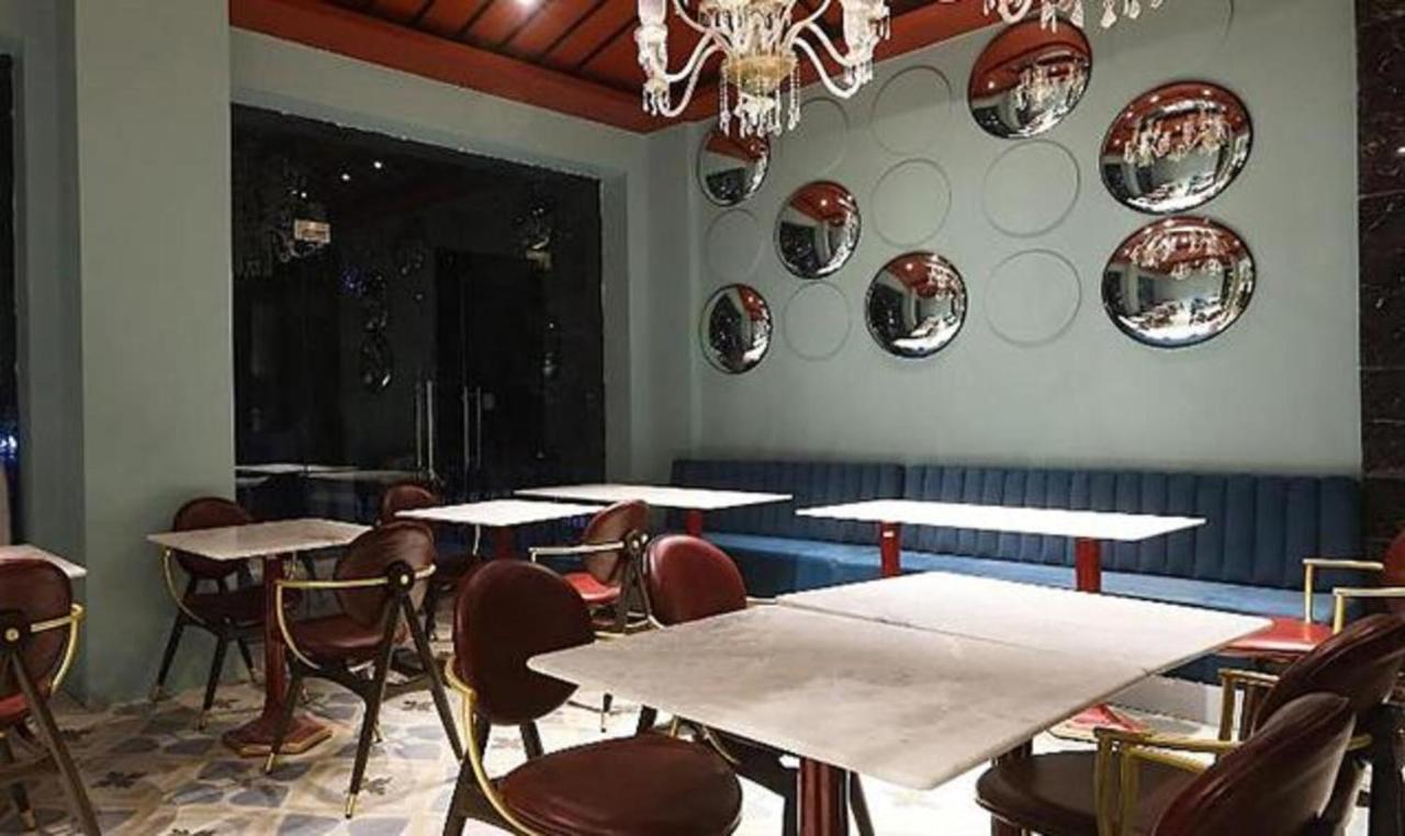 Fabhotel Prime The Seven Seeds New Delhi Bagian luar foto